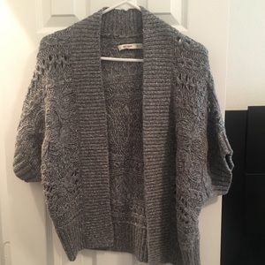 ⚡️SALE⚡️Old Navy Short Sleeve Sweater Shrug